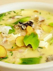 苦瓜豆腐鱼头汤