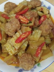 苦瓜烧肉丸