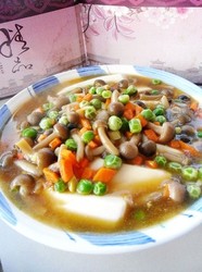 蟹味菇豆腐羹