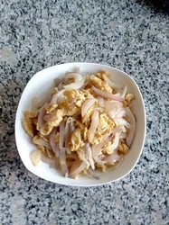 鸡蛋炒洋葱