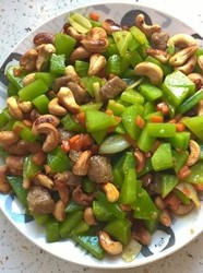 莴笋腰果牛肉丁