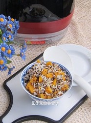 三色藜麦红薯米饭