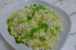 生菜丝蛋炒饭