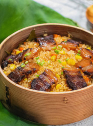 酱肉荷叶蒸饭