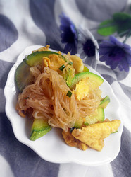 鸡蛋云南小瓜炒粉丝