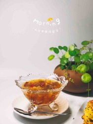 桃胶银耳红枣羹