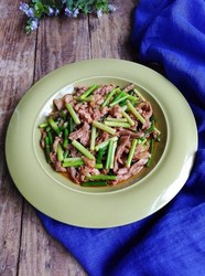 蒜薹炒肉