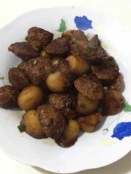 肉丸烧小土豆