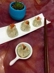 荠菜虾仁烧卖