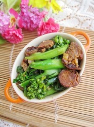 麻辣香肠炒芥蓝