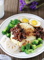 香菇卤肉饭