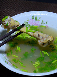 鸡骨汤