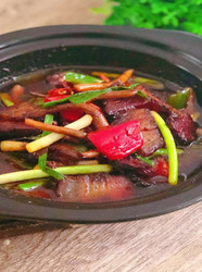 干锅腊肉茶树菇