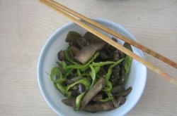 辣椒炒双茄