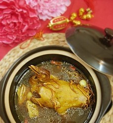 虫草花鲜蚝鸽子汤