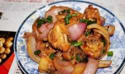 洋葱炒鸡块