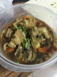 蘑菇红烧肉