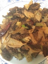 清炒羊肚菌
