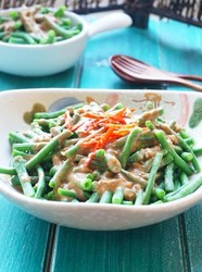 蒜泥麻香拌豇豆