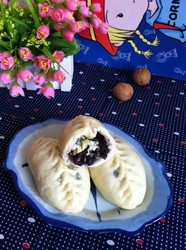 紫豆角鸡蛋蒸包