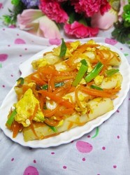 胡萝卜鸡蛋炒年糕