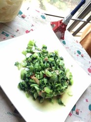 手捏菜炒蘑菇