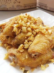 金蒜鸡翅