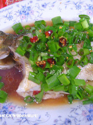 葱油鲈鱼