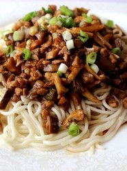 蘑菇盖面