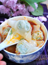 红油荠菜肉沫馄饨