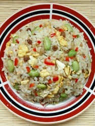 肉粒毛豆蛋炒饭