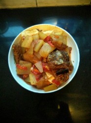 酱排骨烩豆腐冬瓜