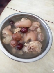 炖猪蹄