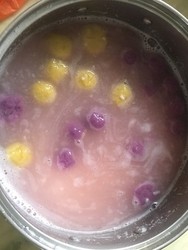 五彩汤圆