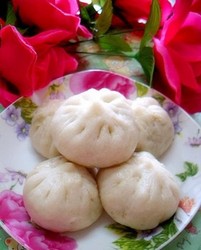 牛肉萝卜蒸包
