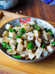 尖椒炝炒藕丁