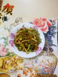 香干蘑菇炒青椒