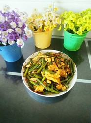 蒜毫炒鸡蛋