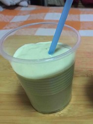 香蕉牛油果
