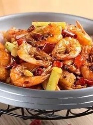 在家也能做出跟饭店一样好吃的麻辣香锅
