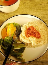 热汤面