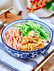 麻酱黄瓜豇豆面