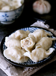 猪肉莲藕饺子