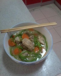 奶汤小排骨