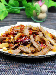 下酒宴客菜，泡椒牛肉