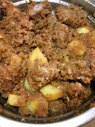 土豆粉蒸排骨
