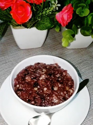 核桃紫米瘦肉粥