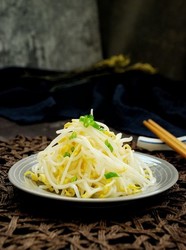 清爽绿豆芽