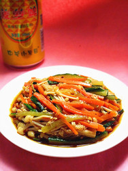 金针菇拌黄瓜