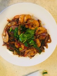 油爆沸腾虾